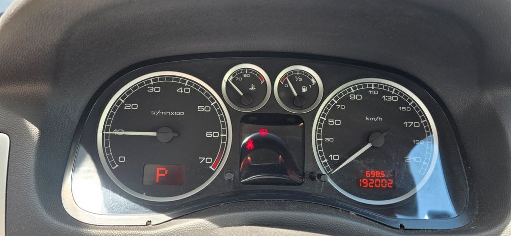 Peugeot 307 193.200 km 1.300 &euro; Dresden 01097