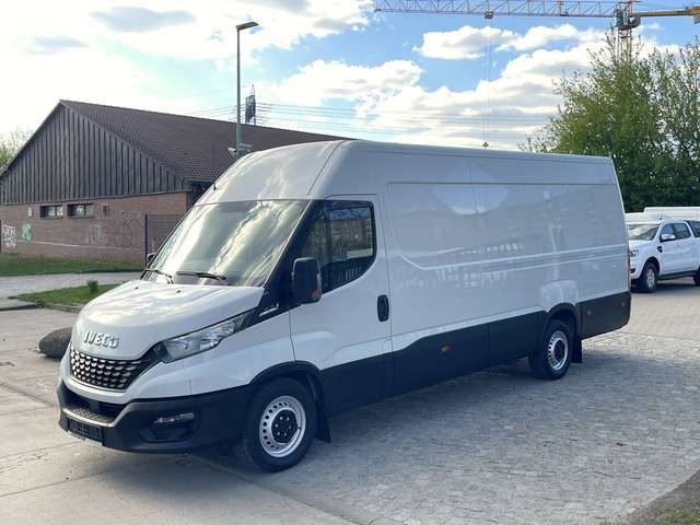 IVECO Daily 245.000 km 14.990 &euro; Berlin 12681