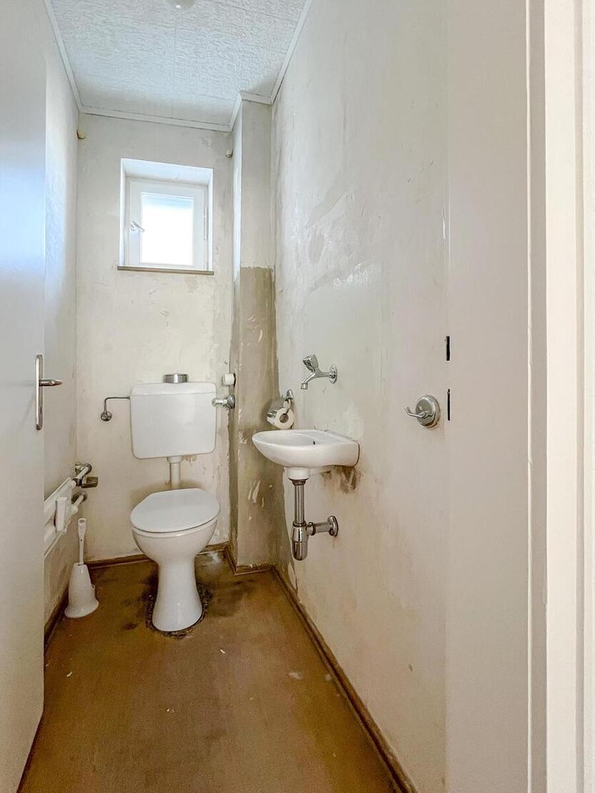 Leerstehend! Renovierungsbedürftige Wohnung mit Balkon in Nürnberger Nordstadt 2 zimmer