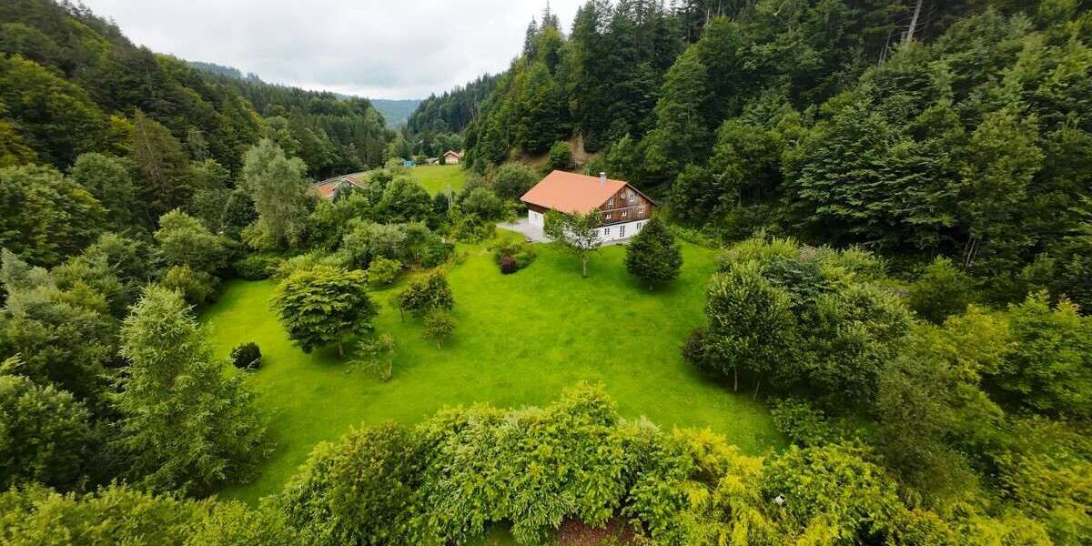 Einfamilienhaus Buchenberg - 10 Zimmer, 326 m&sup2;, 1.299.000&euro; | Angebot:26398948