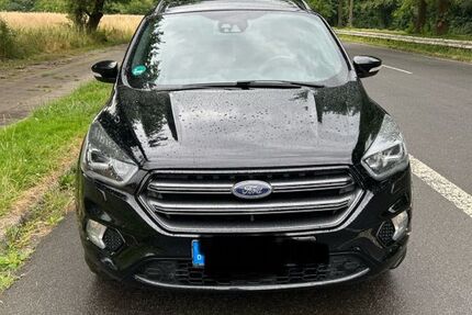 Ford Kuga 90.000 km 15.300 &euro; Lünen 44532