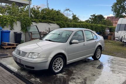 VW Bora 149.500 km 3.400 &euro; Bruchsal 76646