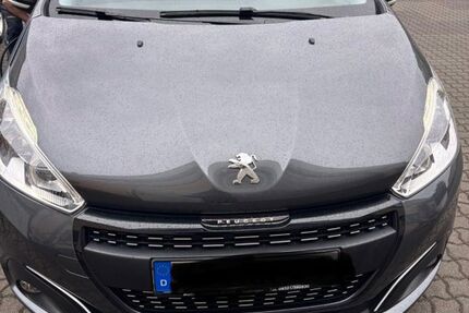 Peugeot 208 33.150 km 7.900 &euro; Willanzheim 97348
