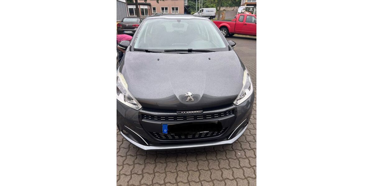 Peugeot 208 33.150 km 7.900 &euro; Willanzheim 97348