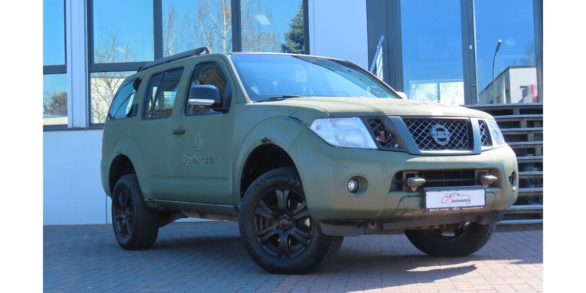 Nissan Pathfinder 180.071 km 13.900 &euro; Neuss 41469