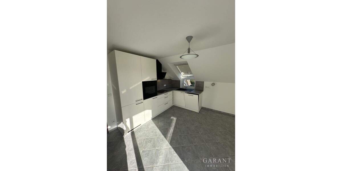 Einfamilienhaus Heilbronn Kernstadt - 6 Zimmer, 245 m&sup2;, 3.200&euro; | Angebot:25357310