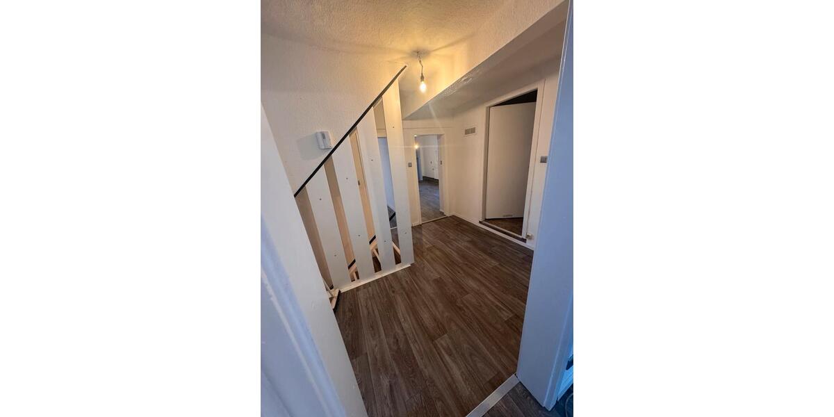 Etagenwohnung Koblenz Horchheim - 5 Zimmer, 138 m&sup2;, 1.250&euro; | Angebot:26374350