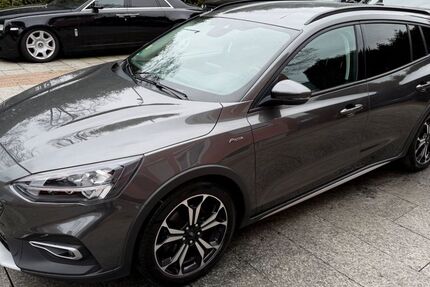 Ford Focus 164.000 km 9.980 &euro; München 81827