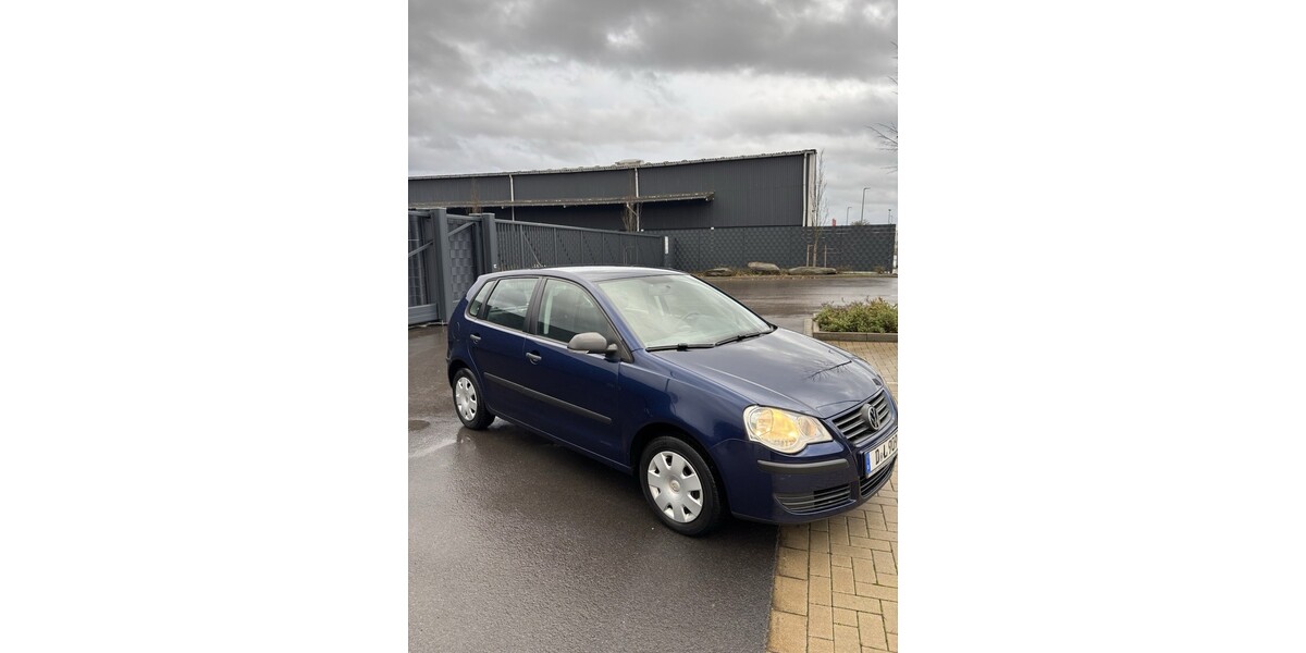 VW Polo 159.000 km 2.500 &euro; Düsseldorf 40213