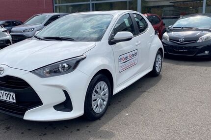 Toyota Yaris 1.500 km 23.277 € Schiffweiler 66578