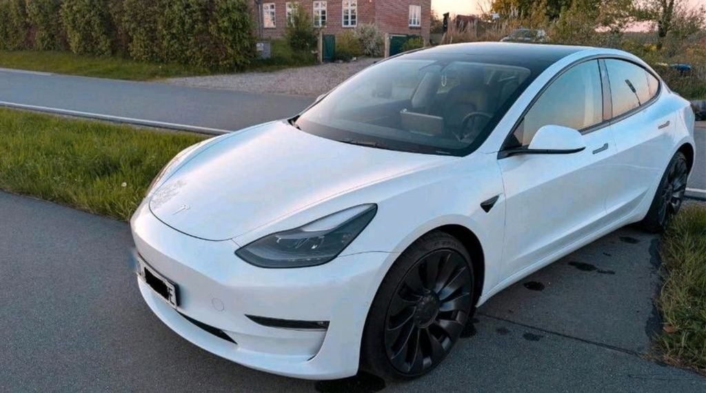 Tesla Model 3 144.500 km 27.250 &euro; Thumby 24351