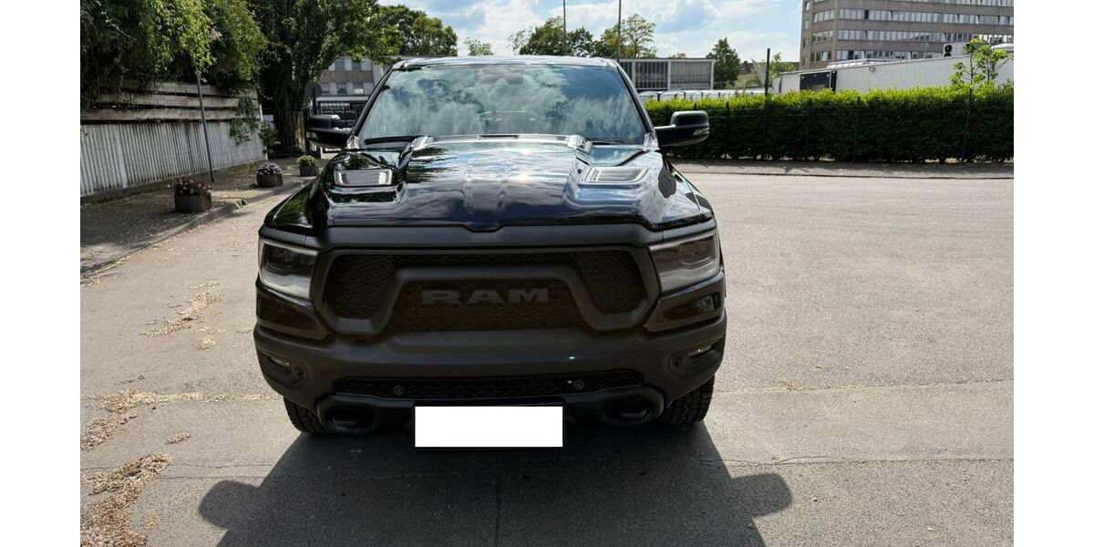 Dodge RAM 2.500 km 70.700 &euro; Frankfurt 60489