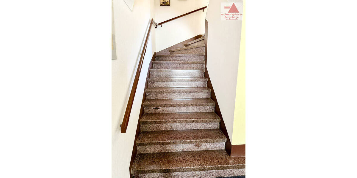 Mehrfamilienhaus, Wohnhaus Scharfenstein Scharfenstein - 9 Zimmer, 231 m&sup2;, 120.000&euro; | Angebot:25688237