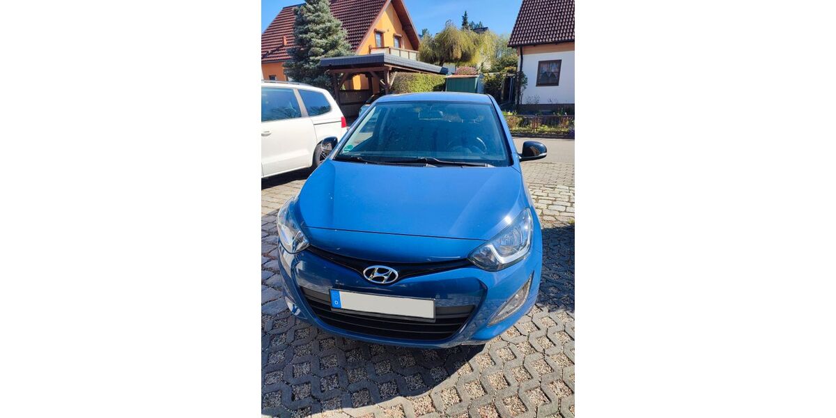 Hyundai i20 74.600 km 7.500 &euro; Altenburg 04600