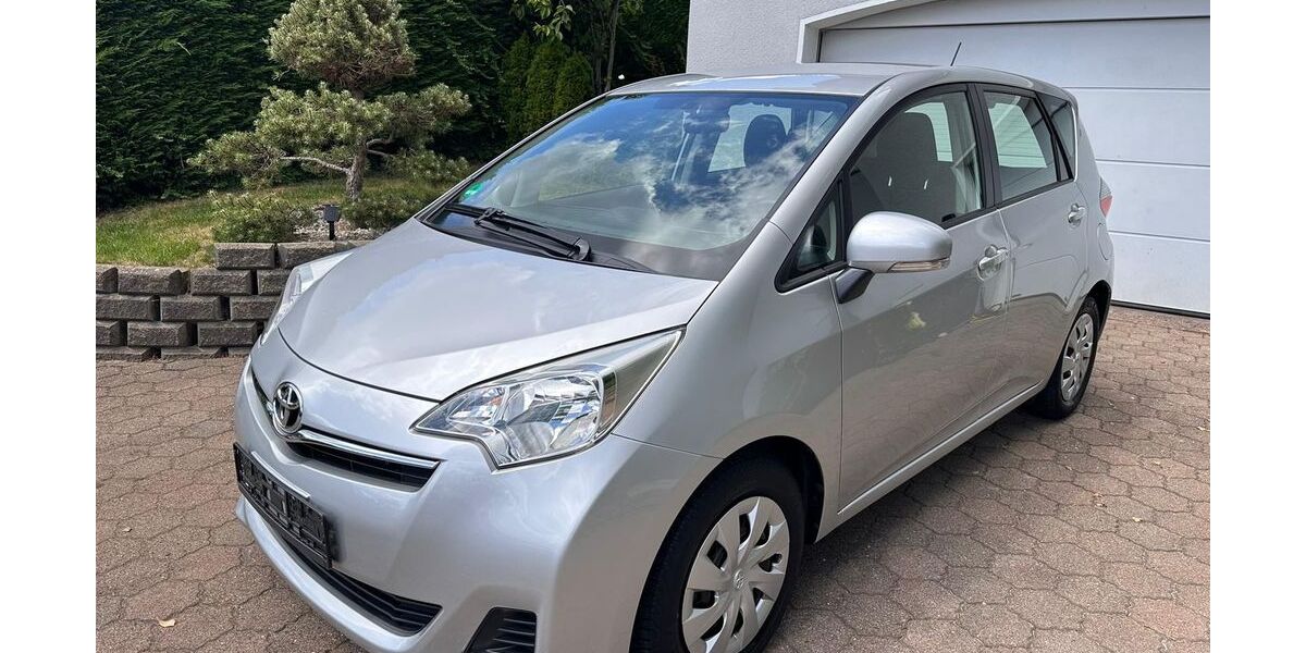 Toyota Verso-S 37.581 km 10.650 &euro; Bliesen (St. Wendel) 66606