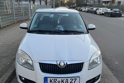 Skoda Fabia 125.329 km 2.790 &euro; Krefeld 47806