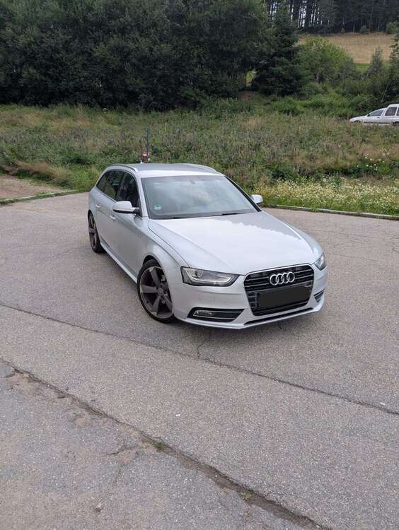 Audi A4 173.000 km 11.400 € Furtwangen 78120