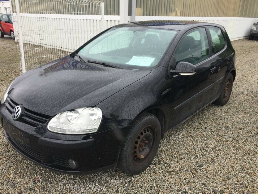 VW Golf Trendline, Klima,el.Fh. 2 Hd.! 200.000 km 999 € Himmelkron 95502