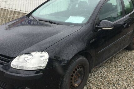 VW Golf Trendline, Klima,el.Fh. 2 Hd.,Tüv Neu! 200.000 km 2.600 € Himmelkron 95502