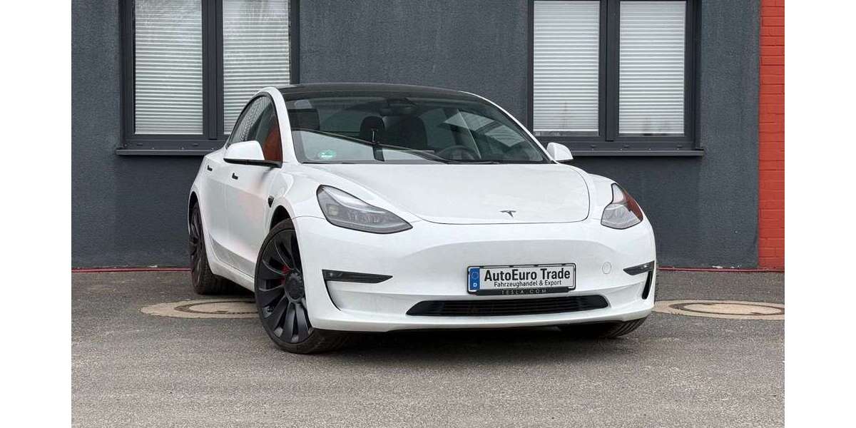 Tesla Model 3 80.698 km 28.900 &euro; Neuss 41472