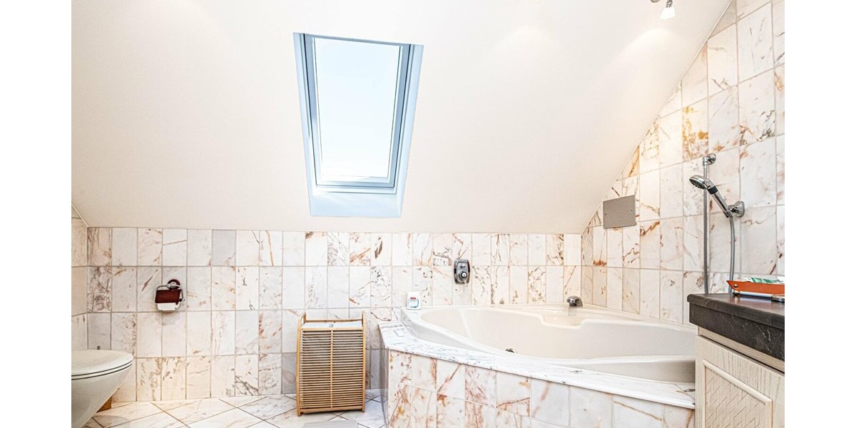 Ein Zuhause, das berührt: Exklusives Anwesen mit Traumgarten & Südterrasse in Roding - Einfamilienhaus Roding | Angebot:26490952