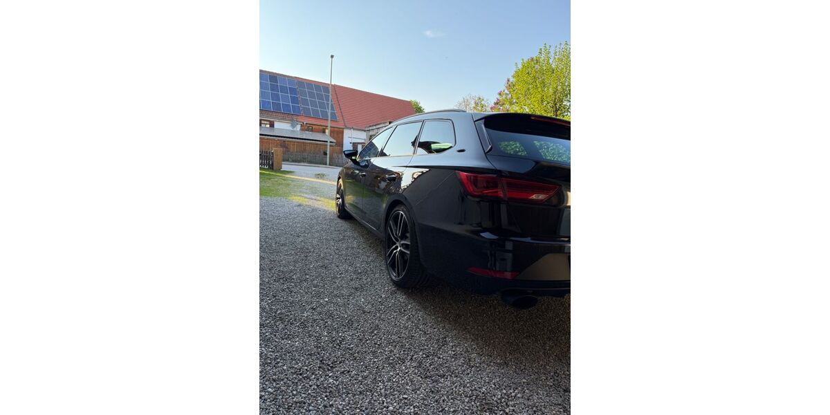 Seat Leon 64.200 km 22.999 &euro; Penzing 86929