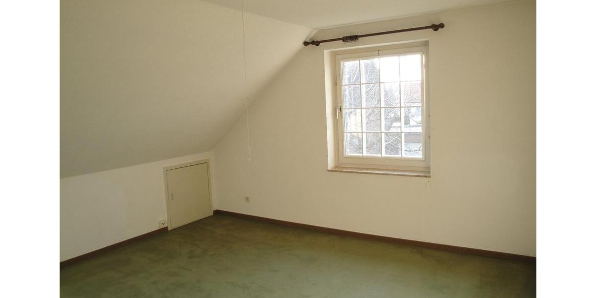 Dachgeschoßwohnung Braunschweig Südstadt- Rautheim- Mascherode - 3 Zimmer, 74 m&sup2;, 600&euro; | Angebot:26399675