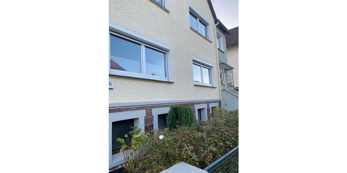Hochparterre Bad Pyrmont - 4 Zimmer, 81 m&sup2;, 600&euro; | Angebot:26326369