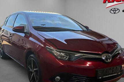 Toyota Auris 63.327 km 13.690 &euro; Saarlouis 66740