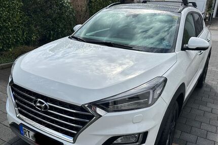 Hyundai TUCSON 53.500 km 20.800 &euro; Eningen unter Achalm 72800