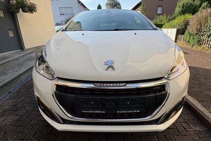 Peugeot 208 63.667 km 7.949 &euro; Kamen 59174