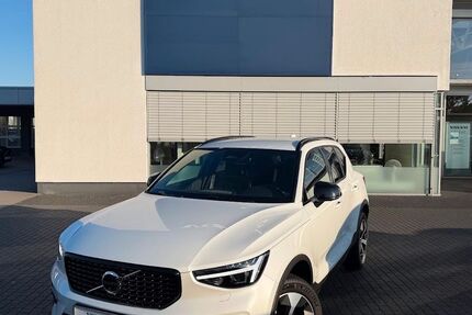 Volvo XC40 15.600 km 33.900 &euro; Hannover 30179
