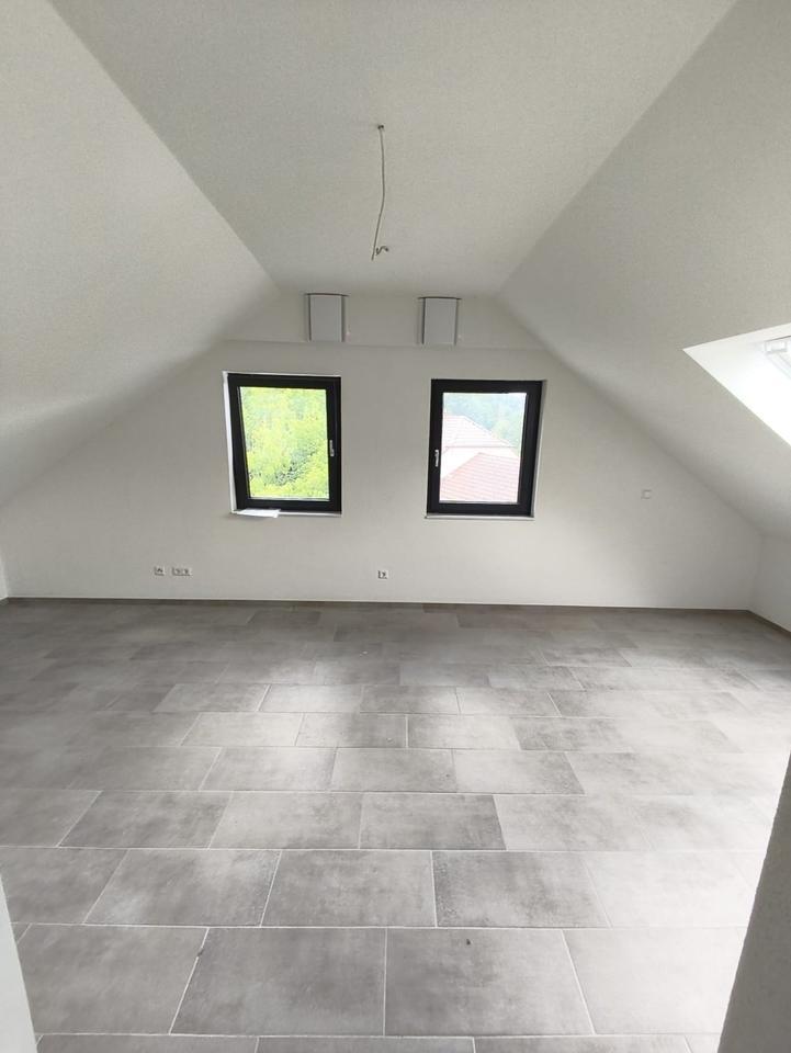 Vermieten Erstbezug 4-Zimmer-Penthouse-Wohnung +EBK in Wallendorf