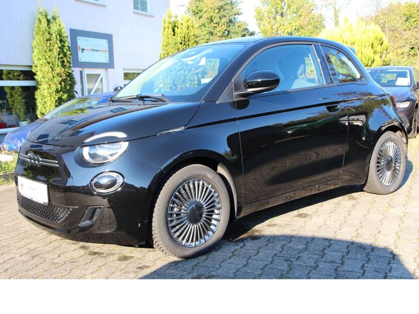 Fiat 500e 6.905 km 18.777 € Lollar 35457