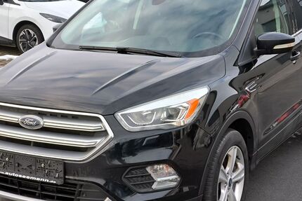 Ford Kuga 166.000 km 9.900 &euro; Fürstenzell 94081