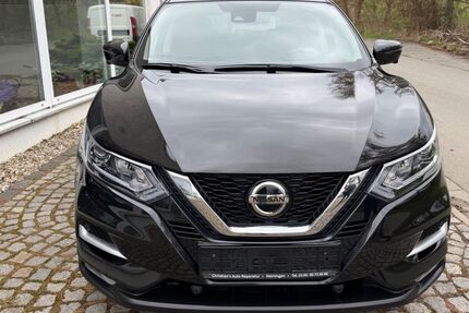 Nissan Qashqai 88.900 km 15.600 &euro; Hohenölsen 07570