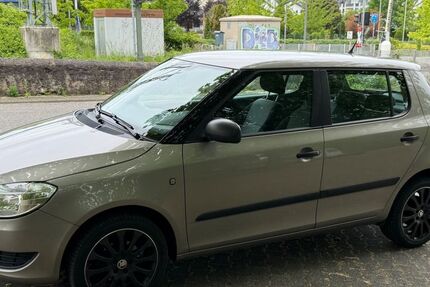 Skoda Fabia 137.000 km 3.100 &euro; OESTRICH WINKEL 65375