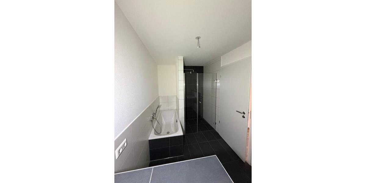 Erdgeschoßwohnung Illertissen - 3 Zimmer, 97 m&sup2;, 1.400&euro; | Angebot:25217469