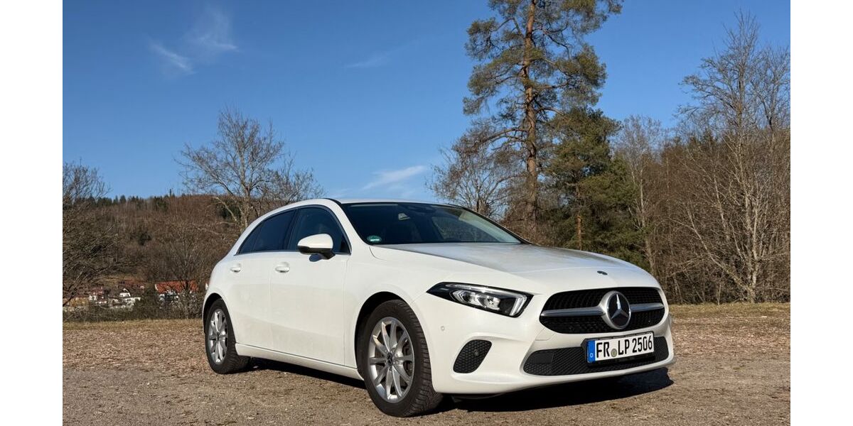 Mercedes-Benz A 200 68.243 km 22.990 &euro; Titisee-Neustadt 79822