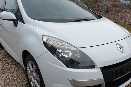 Renault Scenic 119.856 km 4.499 &euro; Berlin 12055