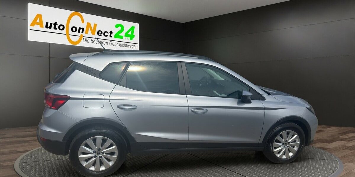 Seat Arona Style *Navi/SHZG/LED/Kamera/PDC/Parklenksyst 40.129 km 15.980 &euro; Bamberg 96052