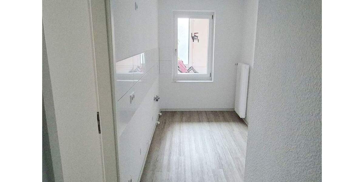 *Freiraum genießen - modernisierte 2-Zimmer-Wohnung* Tageslichtbad mit Wanne + Balkon + Aufzug 2 zimmer