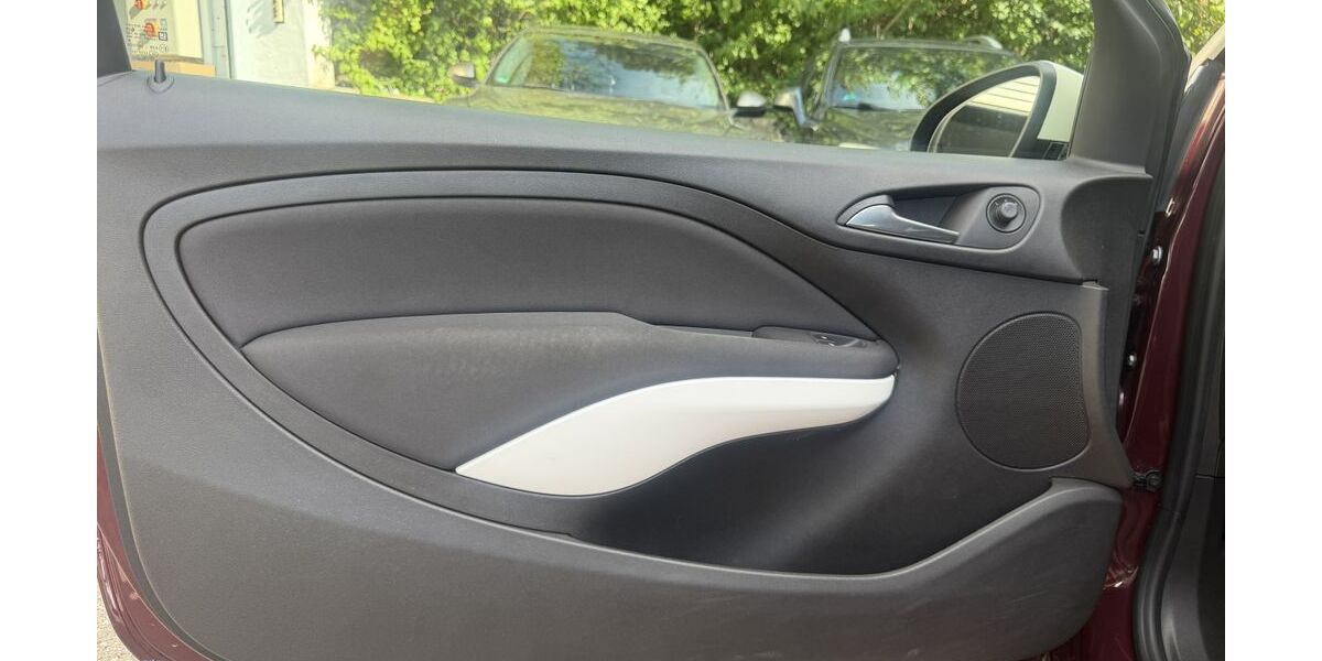 Opel Adam 44.000 km 7.900 &euro; Reutlingen/Mittelstadt 72766