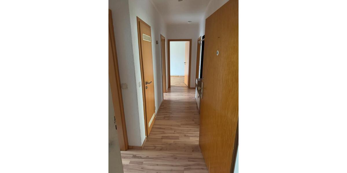Etagenwohnung Goslar Jürgenohl - 3 Zimmer, 67 m&sup2;, 69.500&euro; | Angebot:27164123