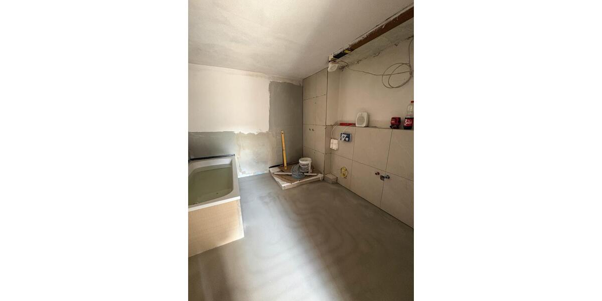 Erdgeschoßwohnung Nabburg - 3 Zimmer, 135 m&sup2;, 1.440&euro; | Angebot:25370217