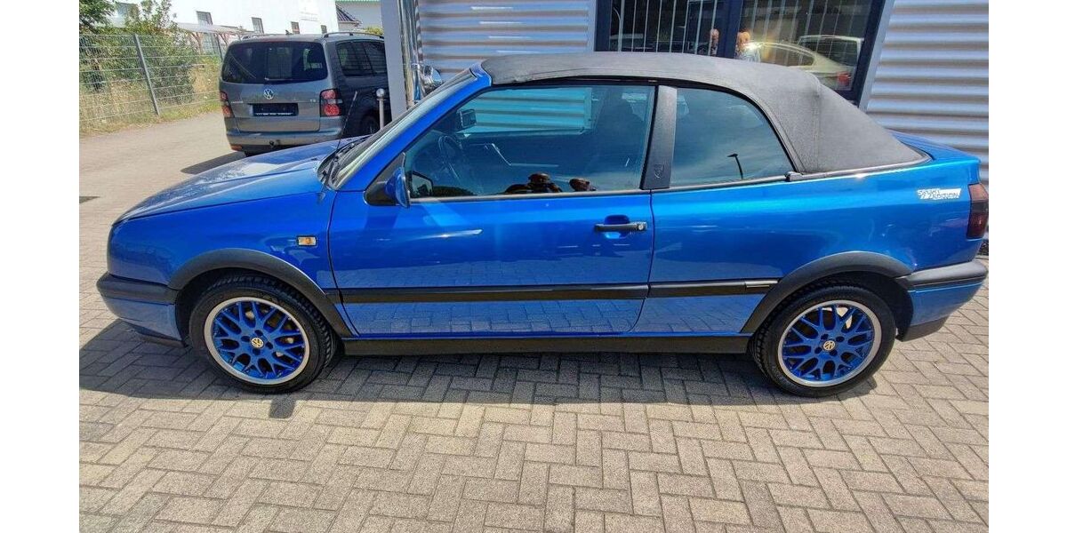 VW Golf 136.555 km 4.950 € Schlangen 33189