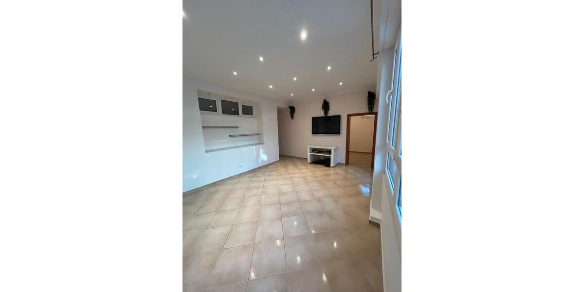 Erdgeschoßwohnung Speyer - 5 Zimmer, 140 m&sup2;, 1.700&euro; | Angebot:26041414