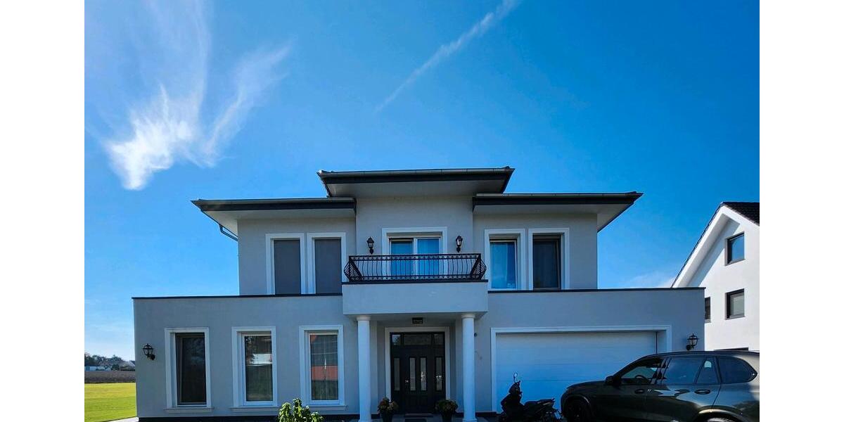 Luxus Stadtvilla Haus 1 bis 2 Familienhaus Spa Indoorpool Bj 2021 9 zimmer