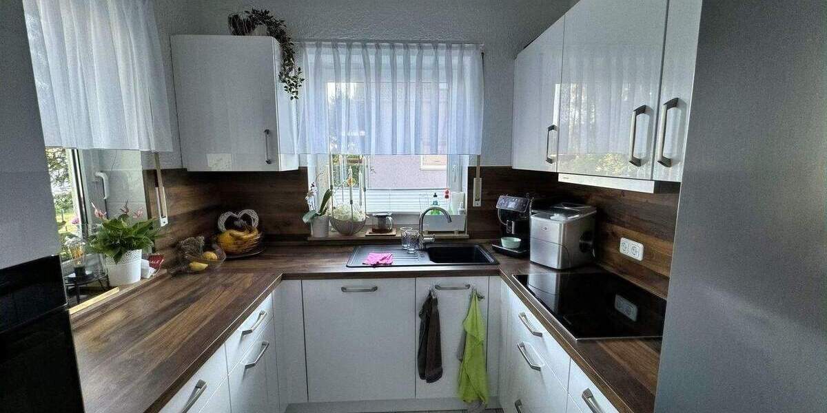 Doppelhaushälfte Drei Gleichen - 5 Zimmer, 120 m&sup2;, 195.000&euro; | Angebot:24567383