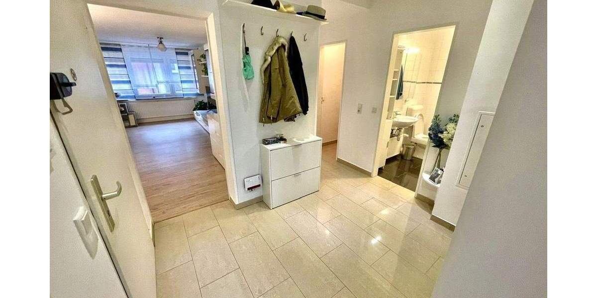 Etagenwohnung Ludwigshafen Süd - 3 Zimmer, 77 m&sup2;, 920&euro; | Angebot:24856604